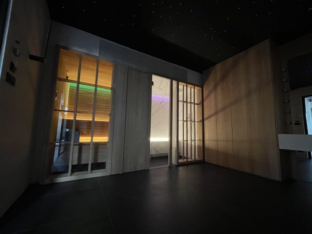 Palmyra Beach Hotel, Athens