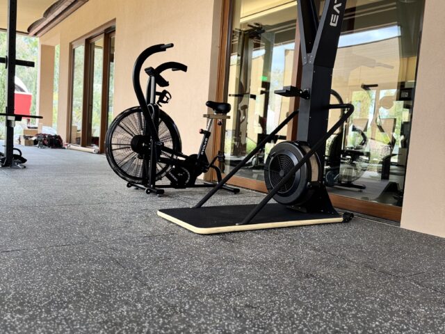 91 Athens Riviera | Outdoor Gym